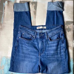 Signature Levi Strauss Size 6